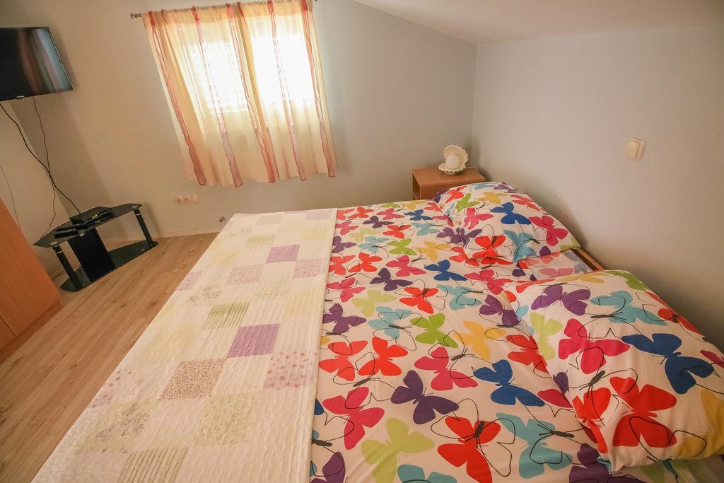 Apartment Ana Водице Екстер'єр фото