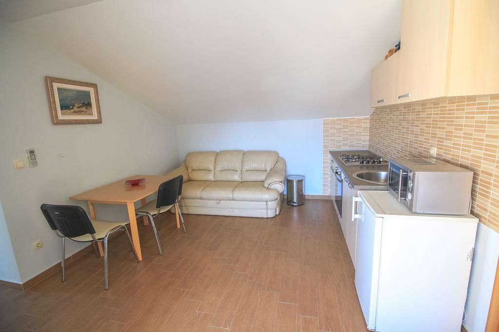 Apartment Ana Водице Екстер'єр фото