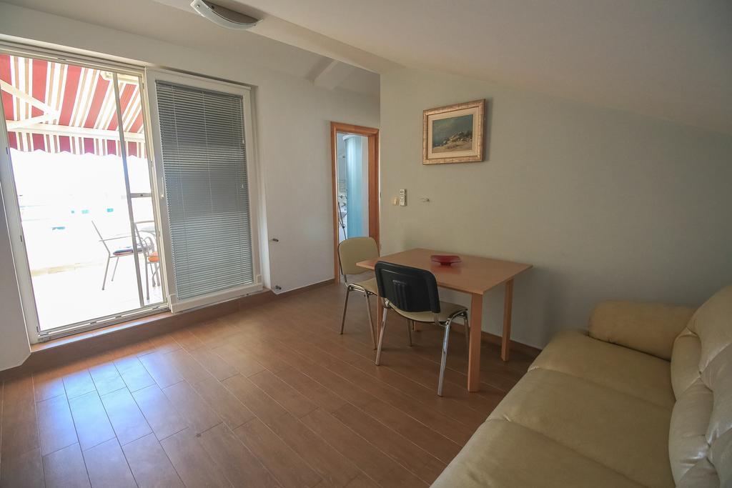 Apartment Ana Водице Екстер'єр фото