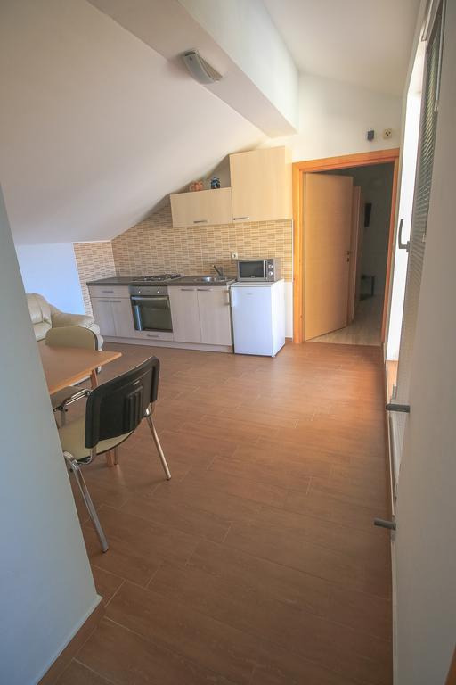 Apartment Ana Водице Екстер'єр фото